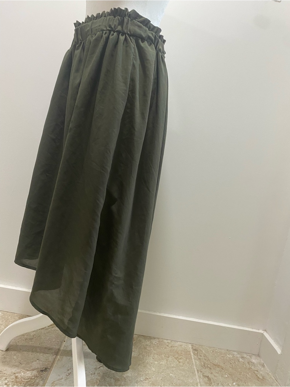 Wet Seal Olive Gathered Waist Midi Skirt